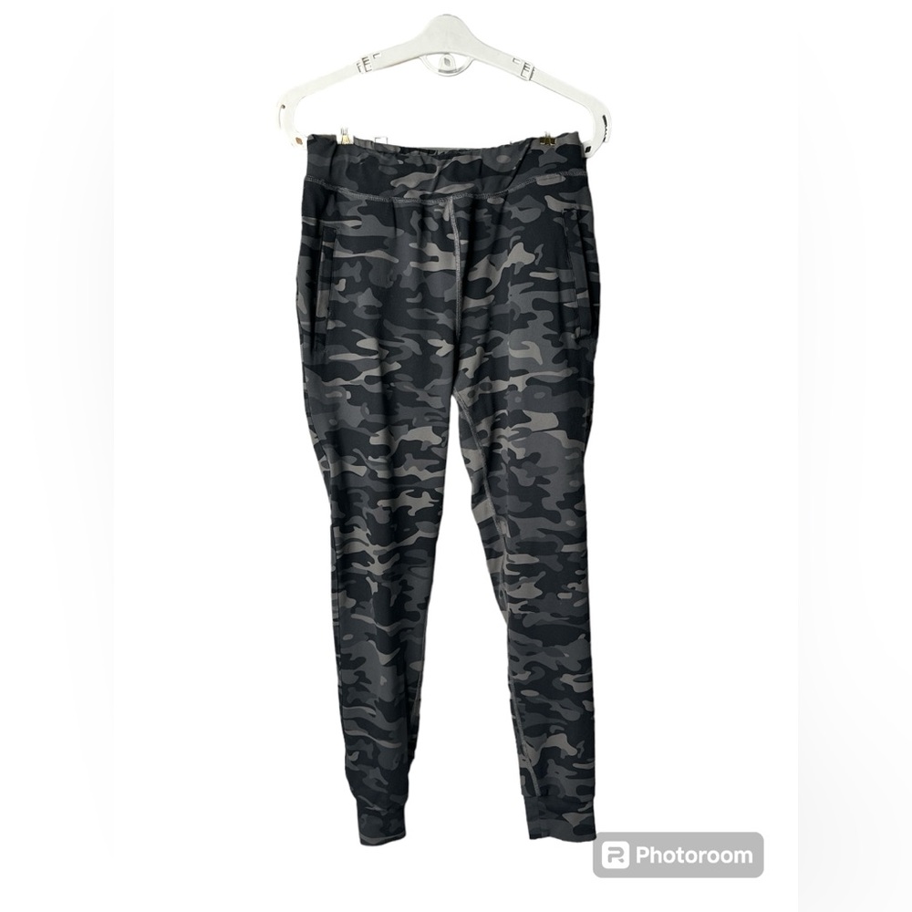 Alphalete Camo Leggings